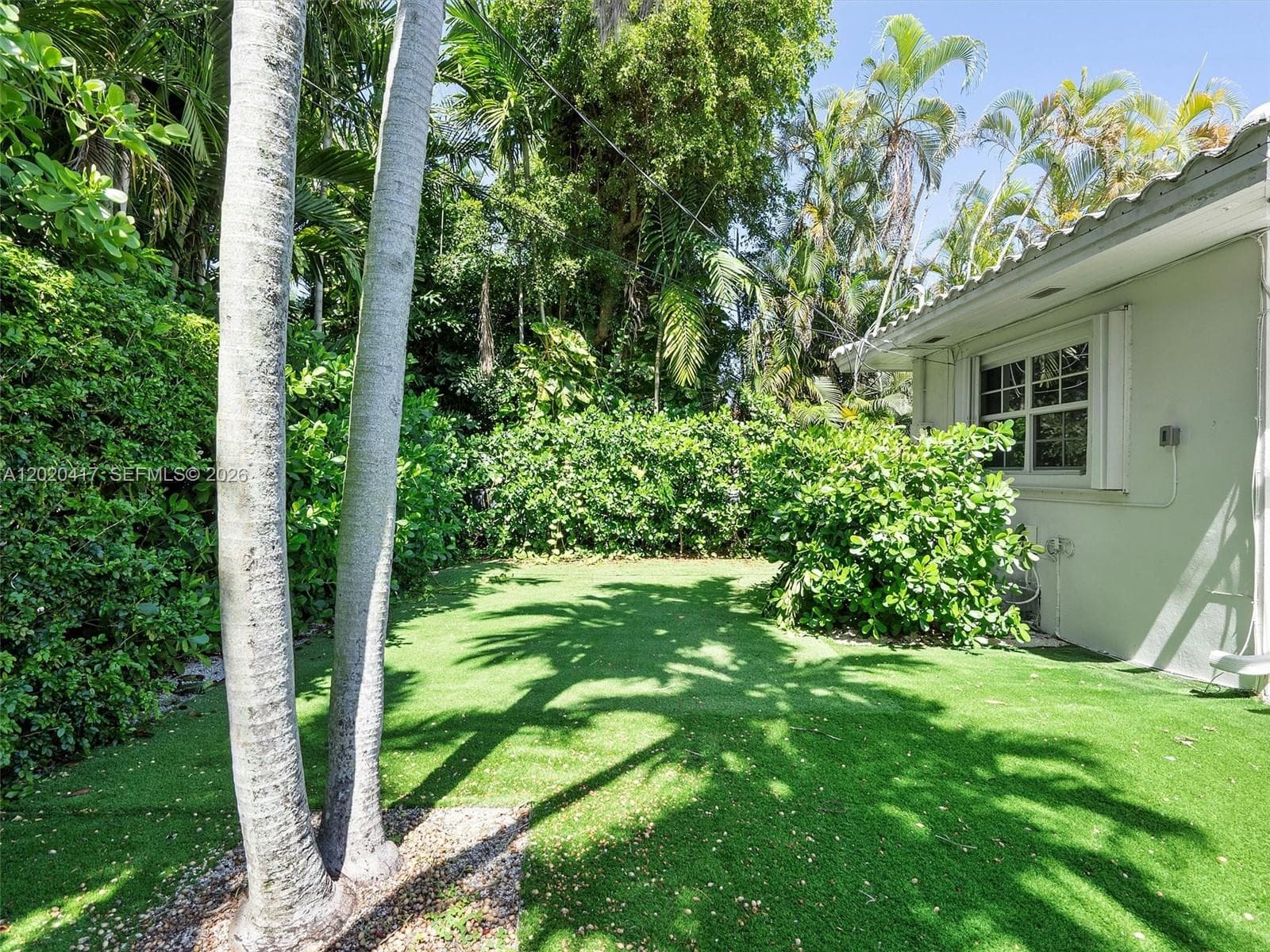 731 Sistina AV photo 30