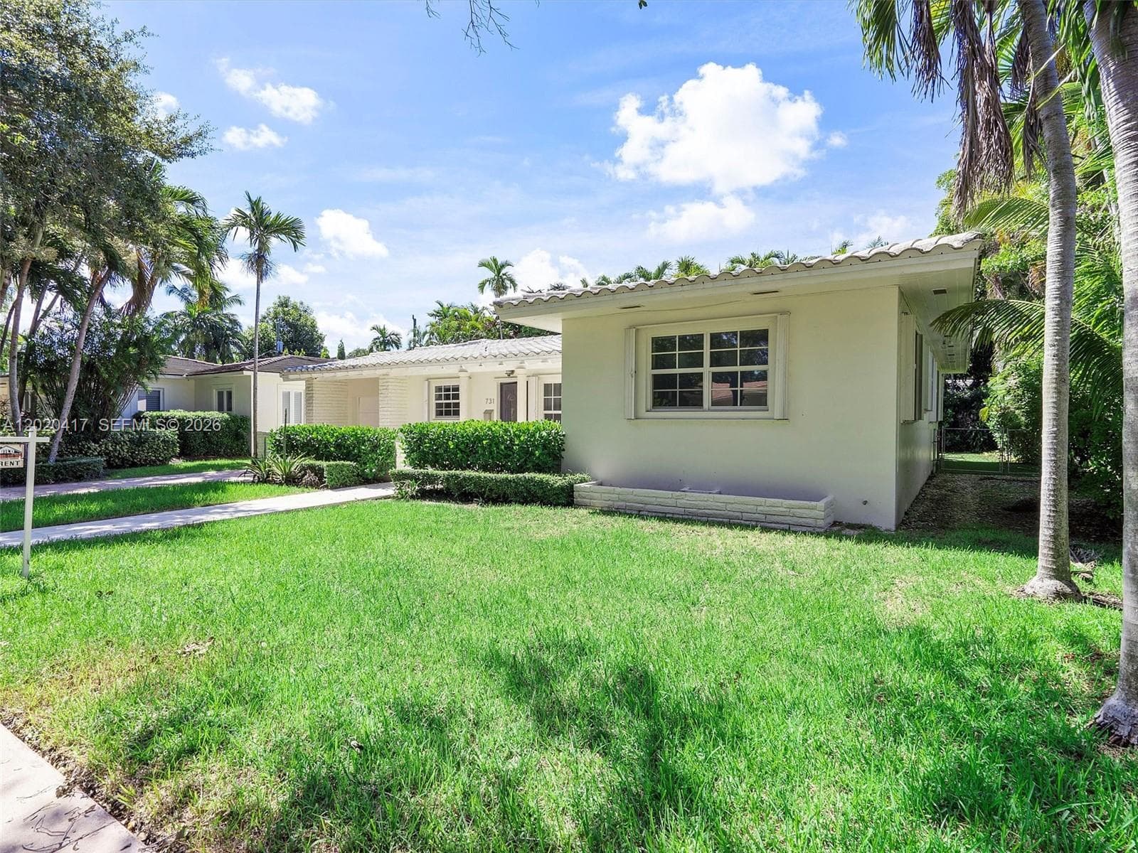 731 Sistina AV photo 10