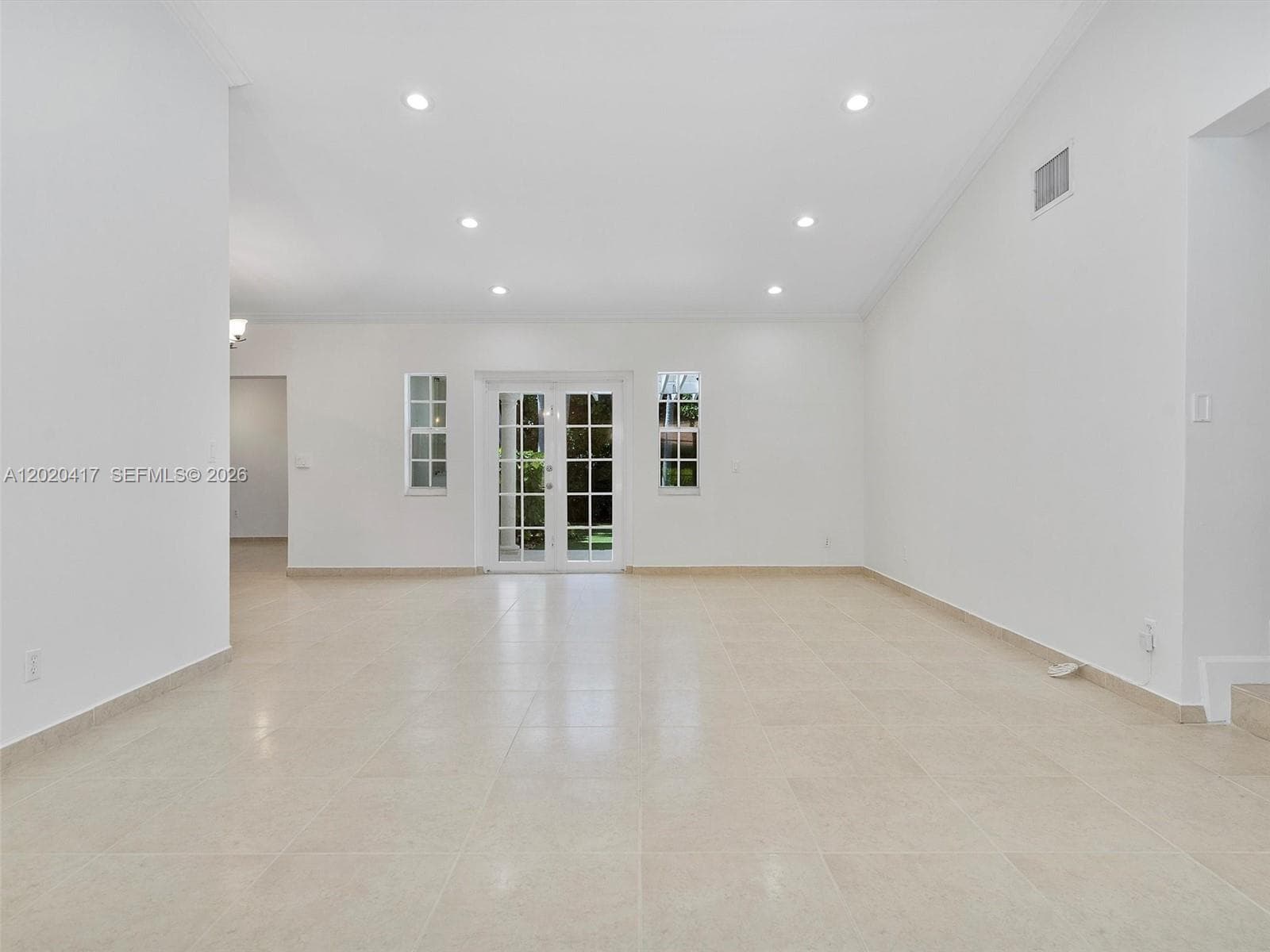 731 Sistina AV photo 41