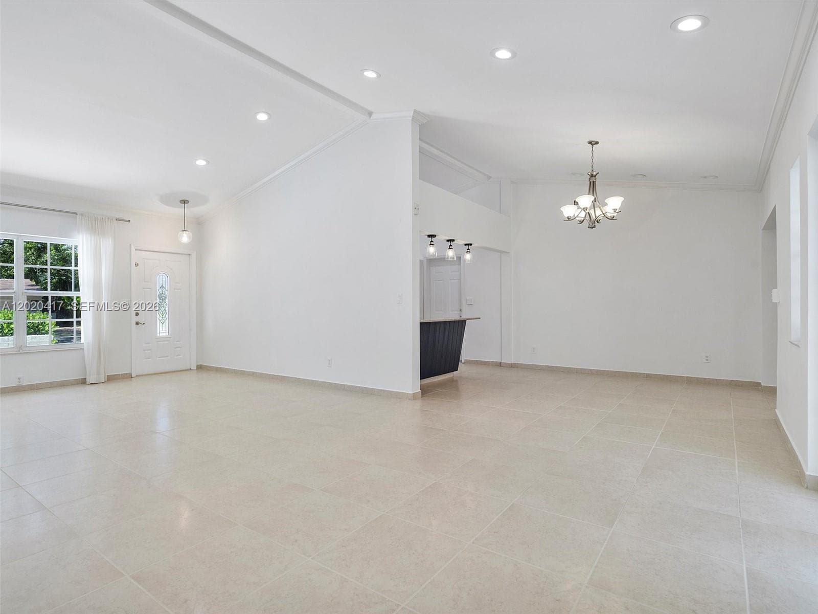 731 Sistina AV photo 11