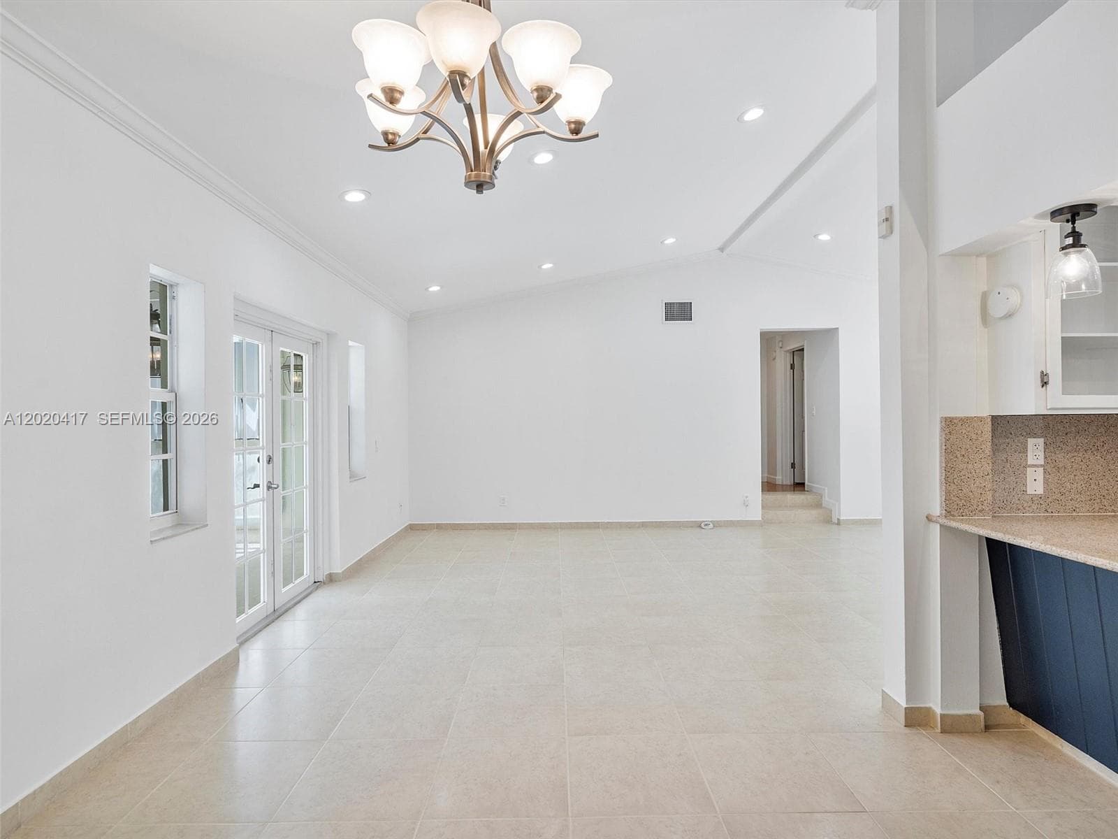731 Sistina AV photo 40