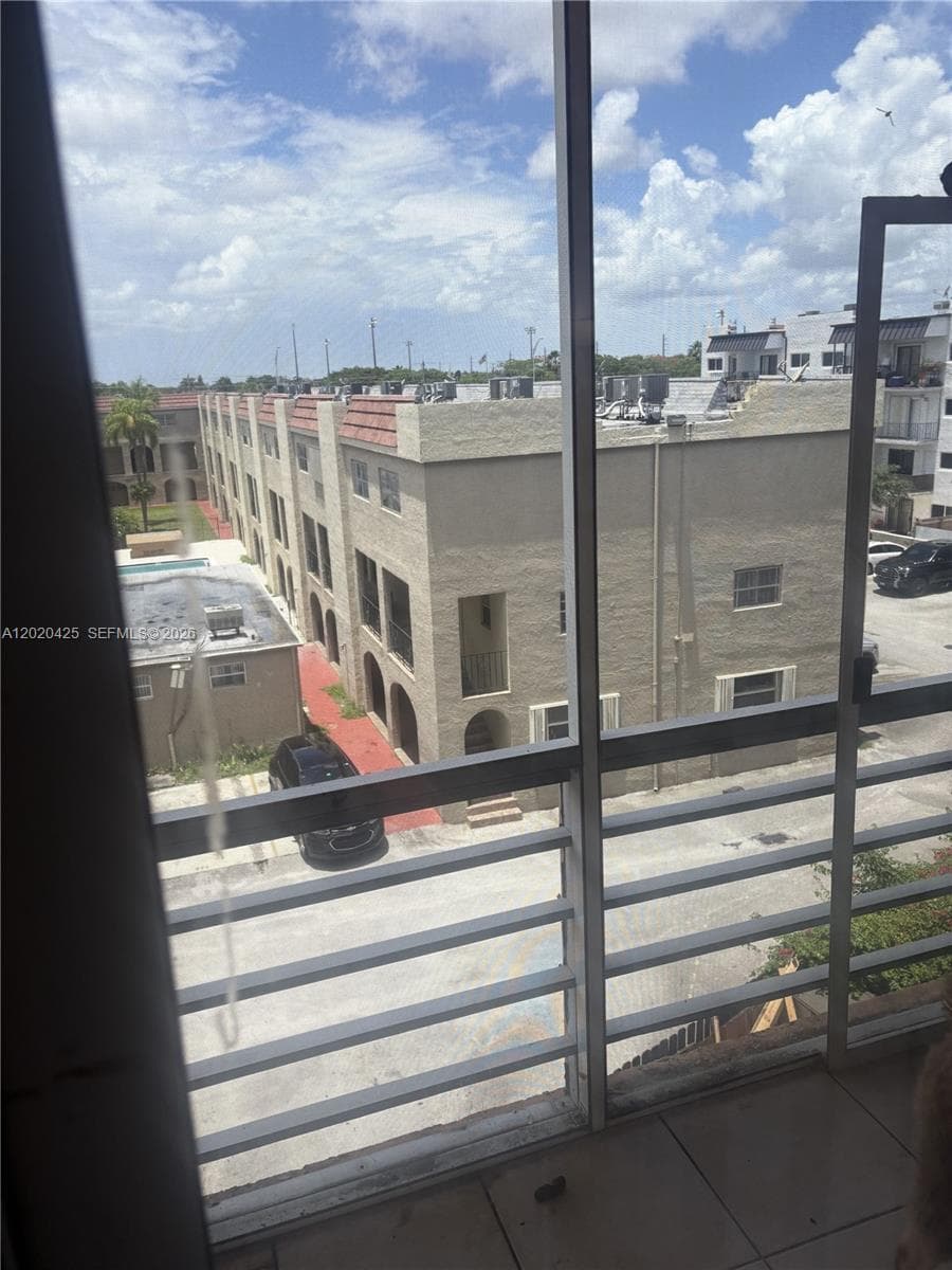 Westland Manors East · #403 in Hialeah - Photo 33