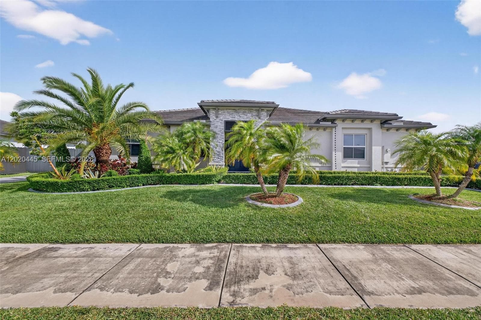 16767 SW 290th Ln photo 2