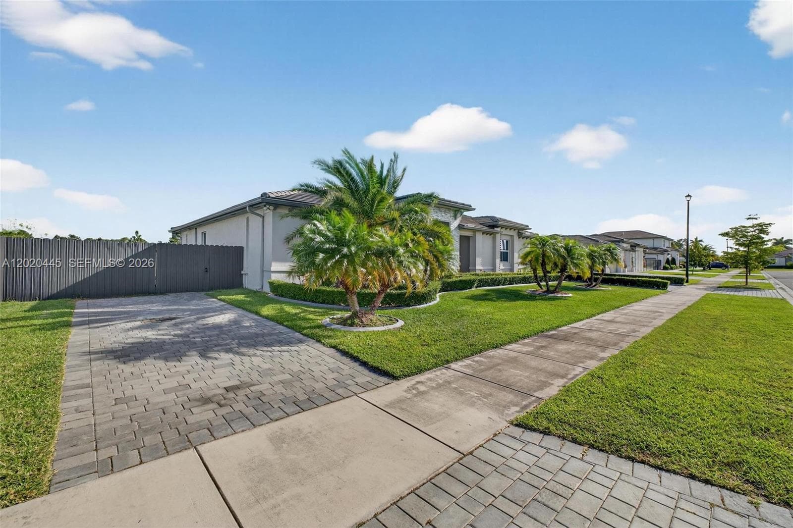 16767 SW 290th Ln photo 3