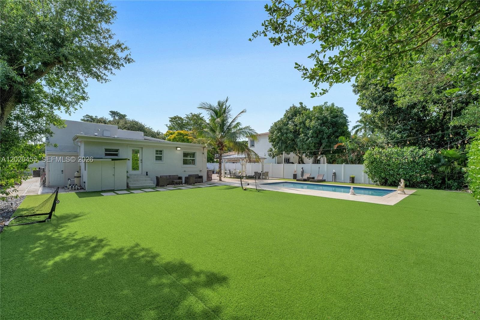 Large Turf Grass Backyard, Soccer, Playarea