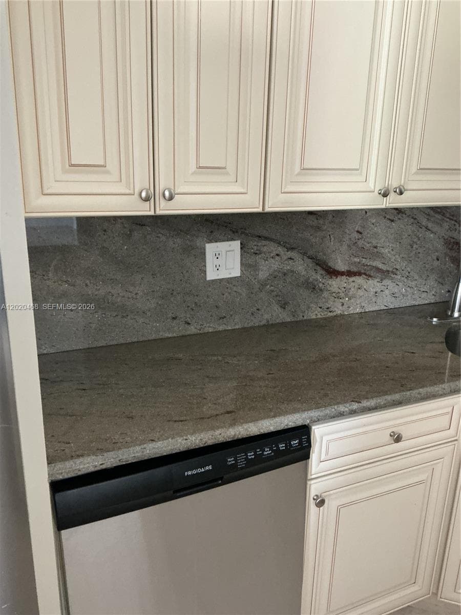 Blue Lake · #60 in Pompano Beach - Photo 27