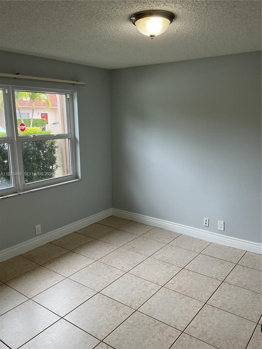 Blue Lake · #60 in Pompano Beach - Photo 9
