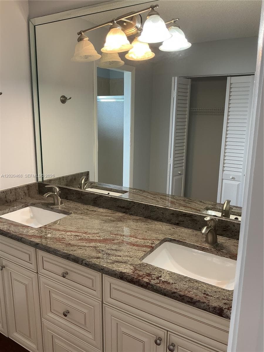 Blue Lake · #60 in Pompano Beach - Photo 24