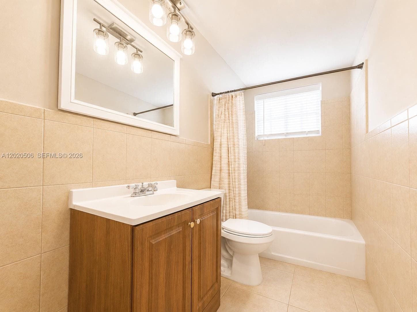 THE WHITE HOUSE CONDO · #106 in North Miami - Photo 12