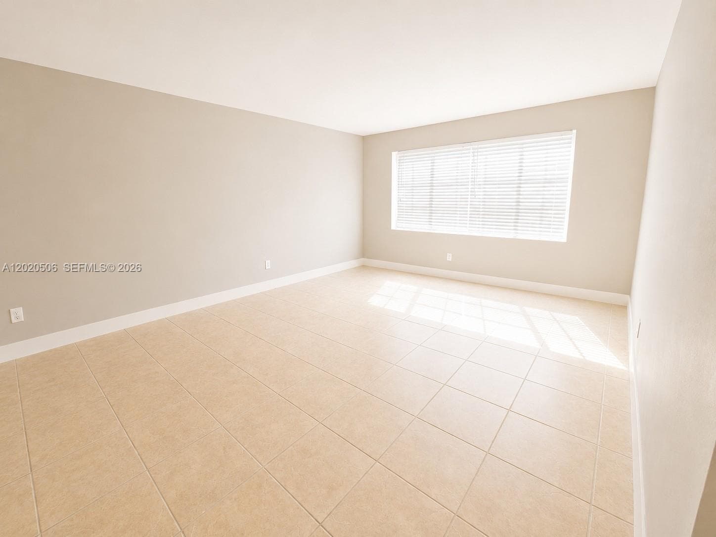 THE WHITE HOUSE CONDO · #106 in North Miami - Photo 22