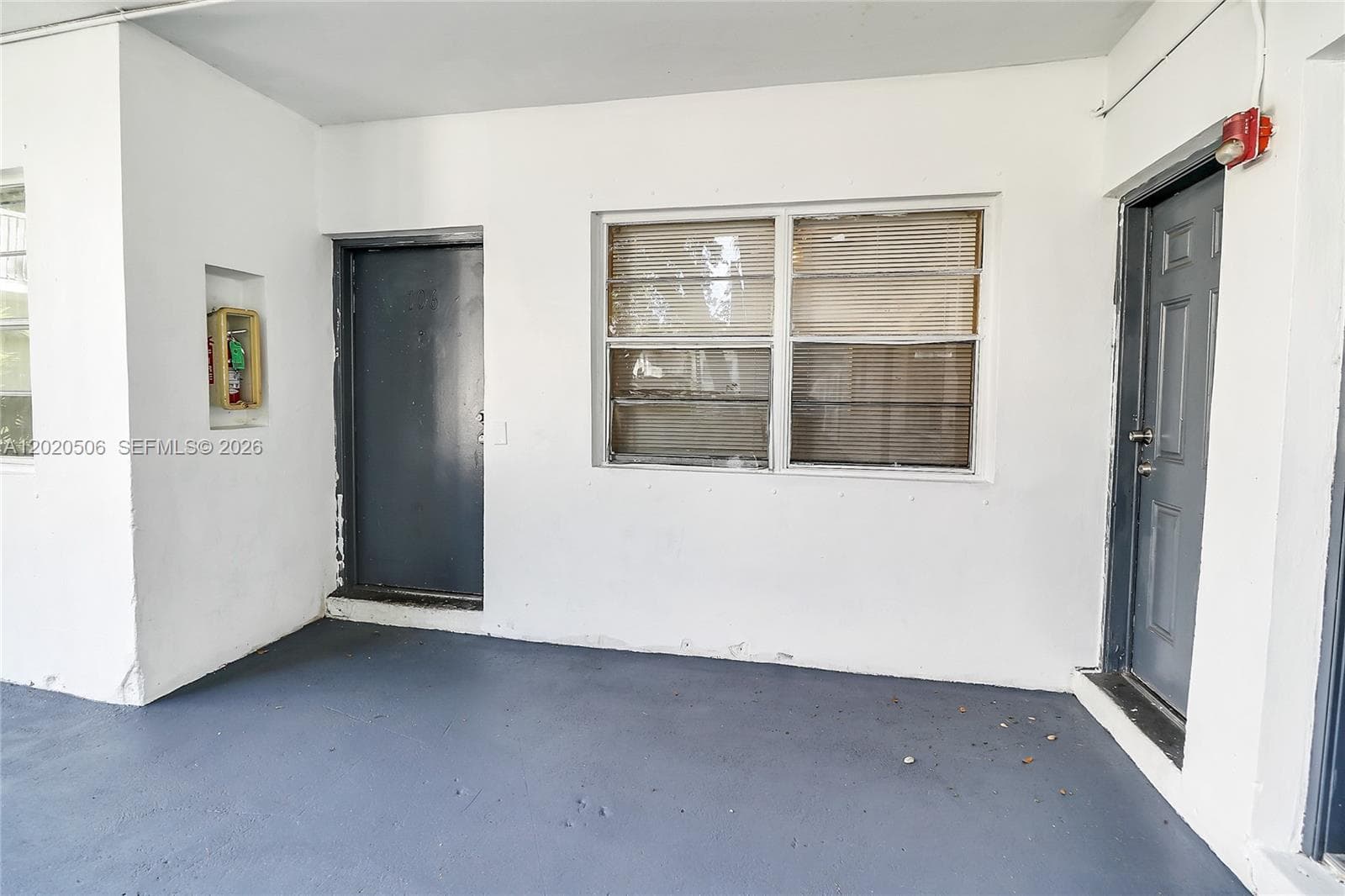 THE WHITE HOUSE CONDO · #106 in North Miami - Photo 5