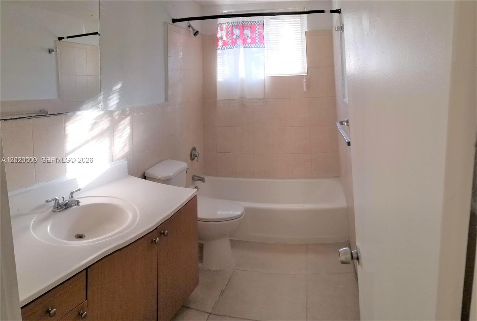THE WHITE HOUSE CONDO · #113 in North Miami - Photo 10
