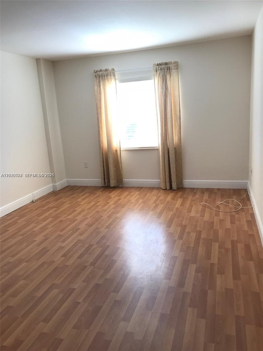 MARBELLA TOWER CONDO · #505 in Sunny Isles Beach - Photo 4