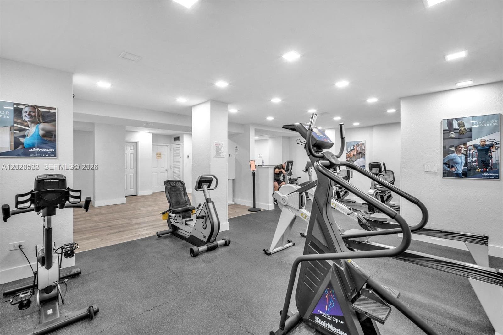 WINSTON TOWER 300 · #2112 in Sunny Isles Beach - Photo 47