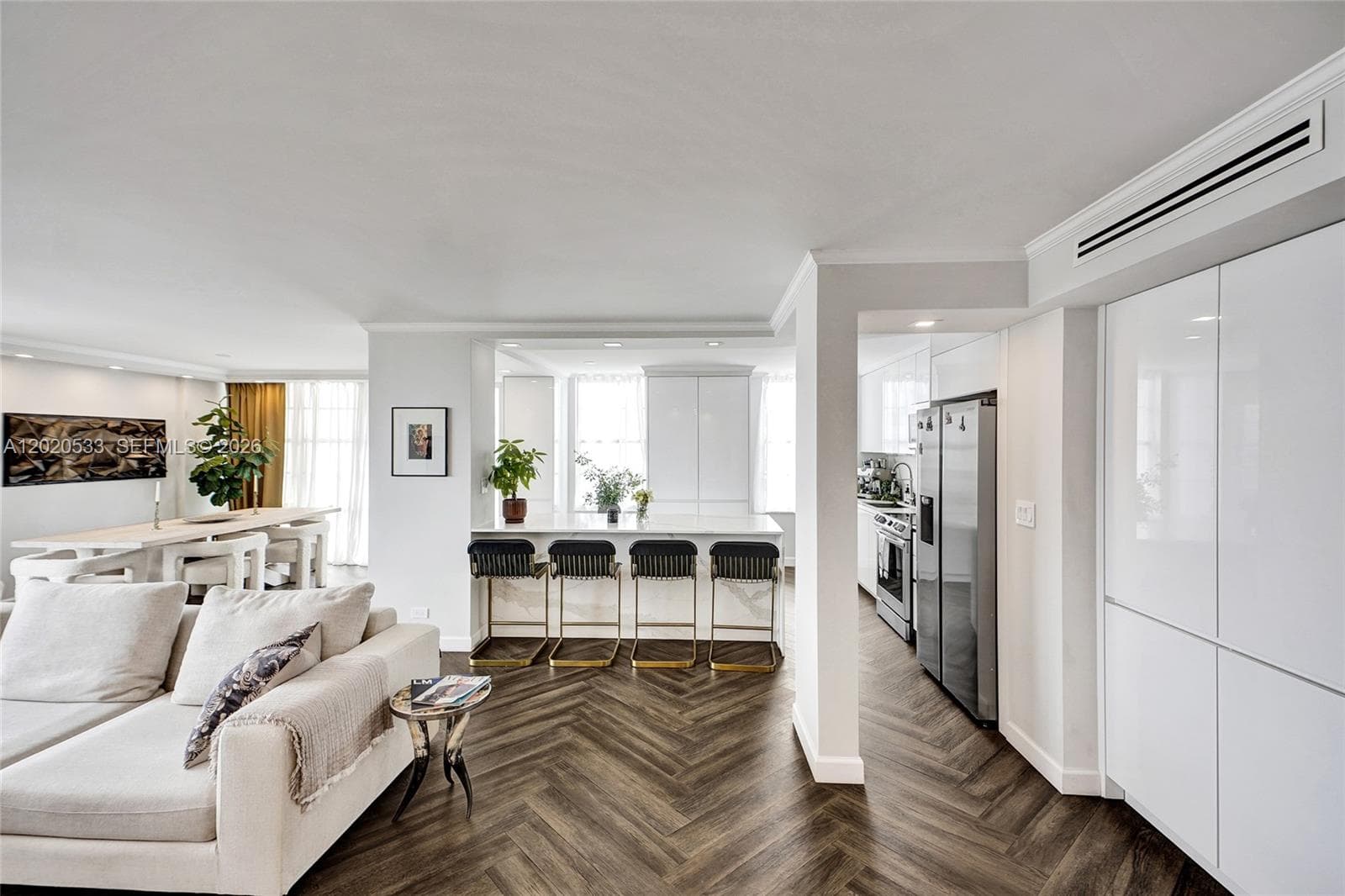 WINSTON TOWER 300 · #2112 in Sunny Isles Beach - Photo 7
