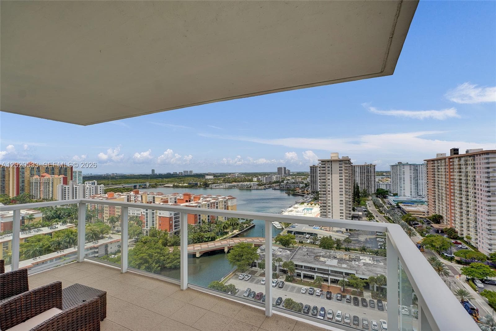 WINSTON TOWER 300 · #2112 in Sunny Isles Beach - Photo 36