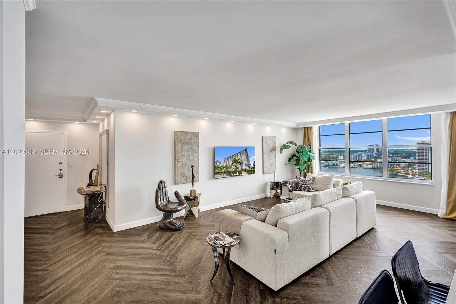 WINSTON TOWER 300 · #2112 in Sunny Isles Beach - Photo 24