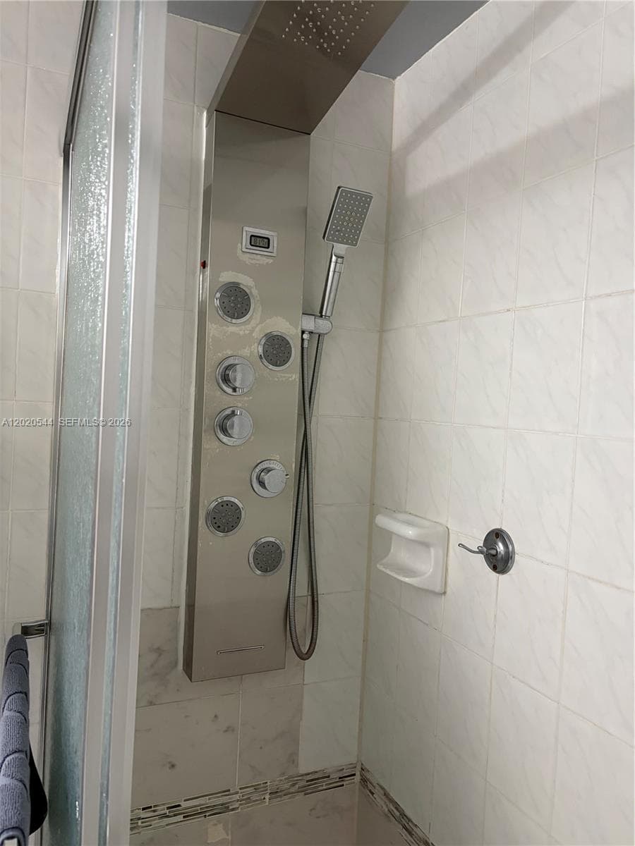 CHELSEA BAYVIEW CONDO · #427 in Hallandale Beach - Photo 18