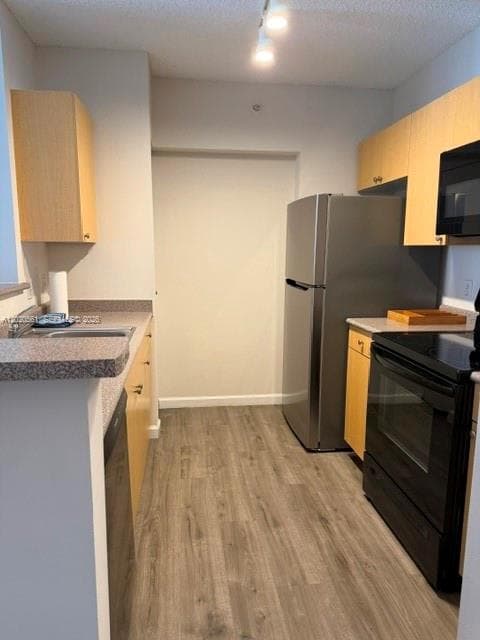 REGENT PARK · #619A in Hollywood - Photo 17