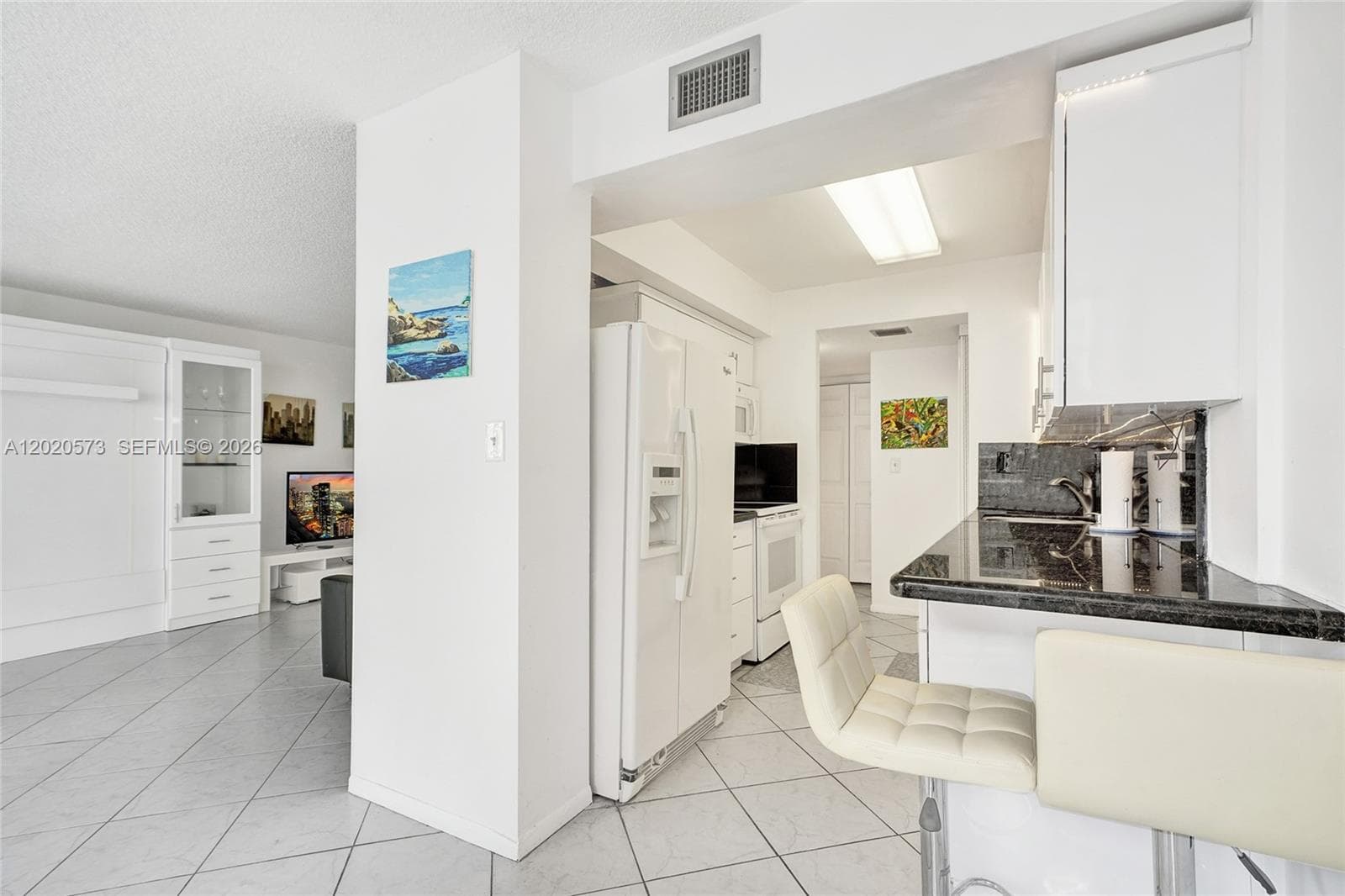 WINSTON TOWERS 400 · #1611 in Sunny Isles Beach - Photo 6