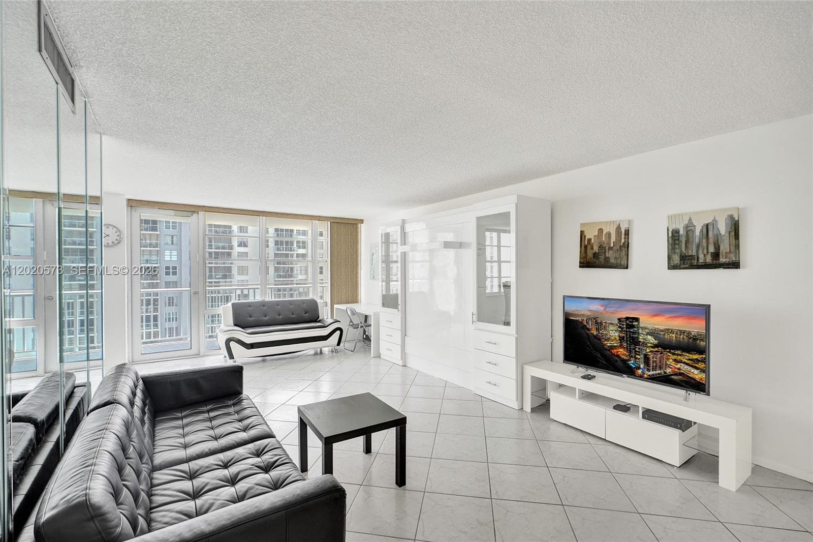 WINSTON TOWERS 400 · #1611 in Sunny Isles Beach - Photo 1