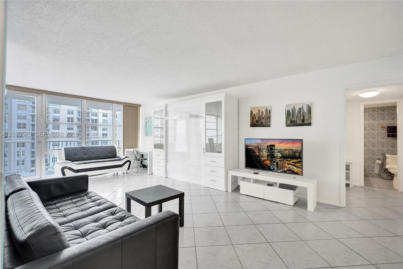 WINSTON TOWERS 400 · #1611 in Sunny Isles Beach - Photo 9