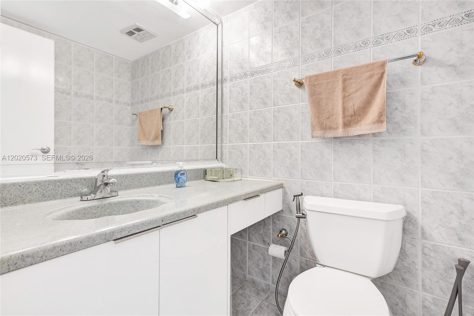 WINSTON TOWERS 400 · #1611 in Sunny Isles Beach - Photo 14