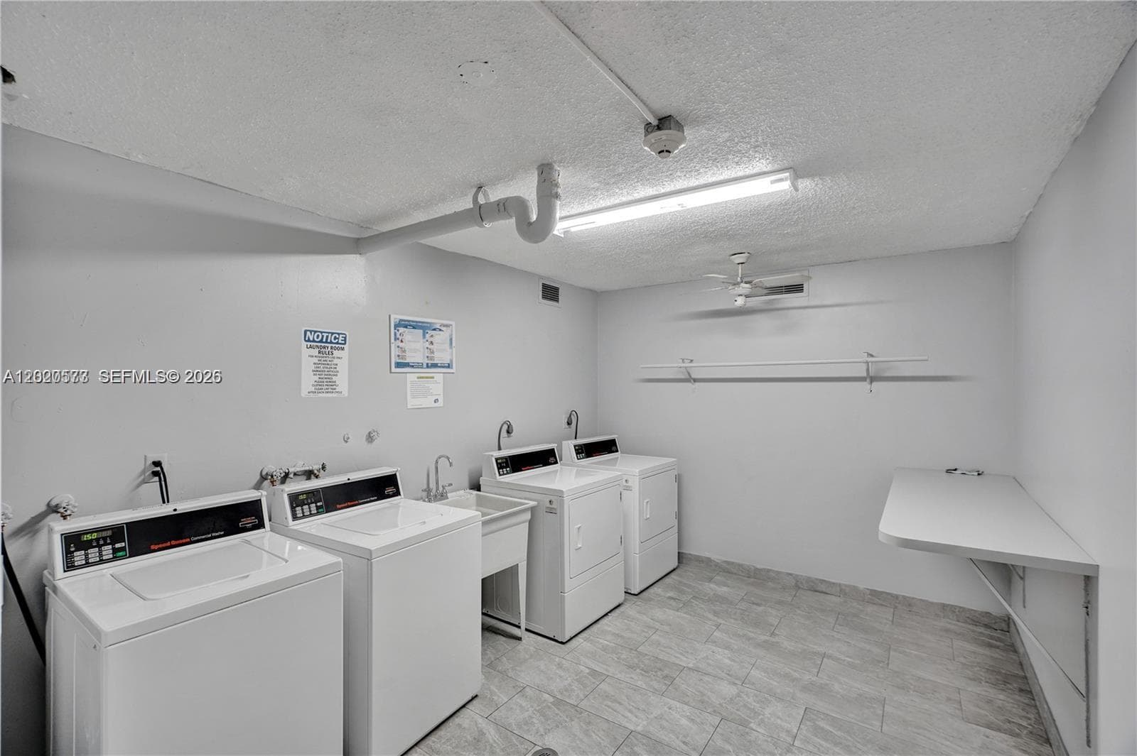 WINSTON TOWERS 400 · #1611 in Sunny Isles Beach - Photo 35