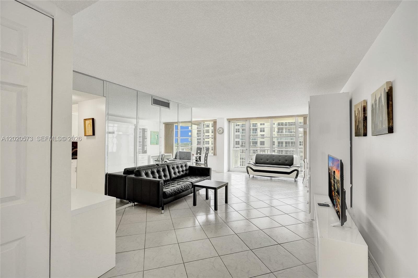 WINSTON TOWERS 400 · #1611 in Sunny Isles Beach - Photo 8
