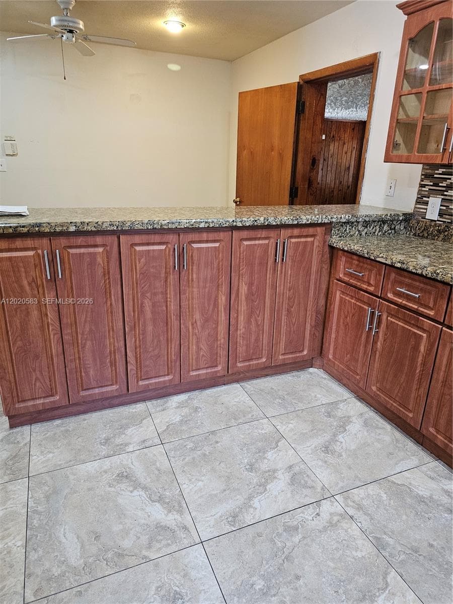15851 NW 37th Ct photo 7