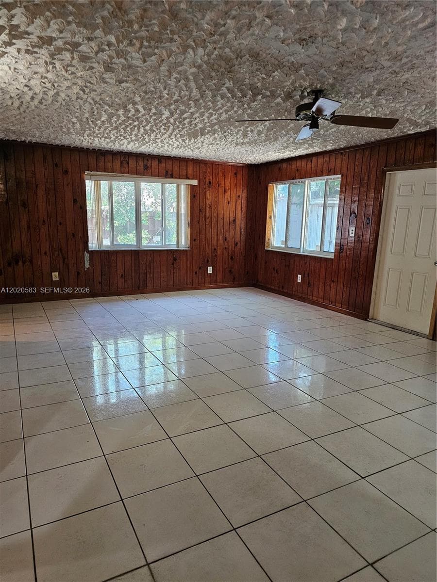 15851 NW 37th Ct photo 9