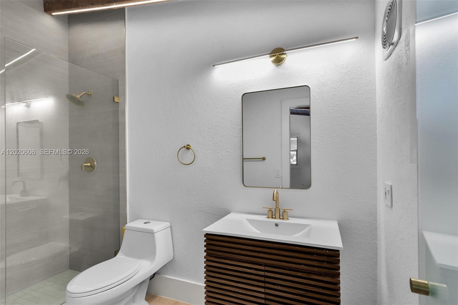 178 Coral Ave photo 23