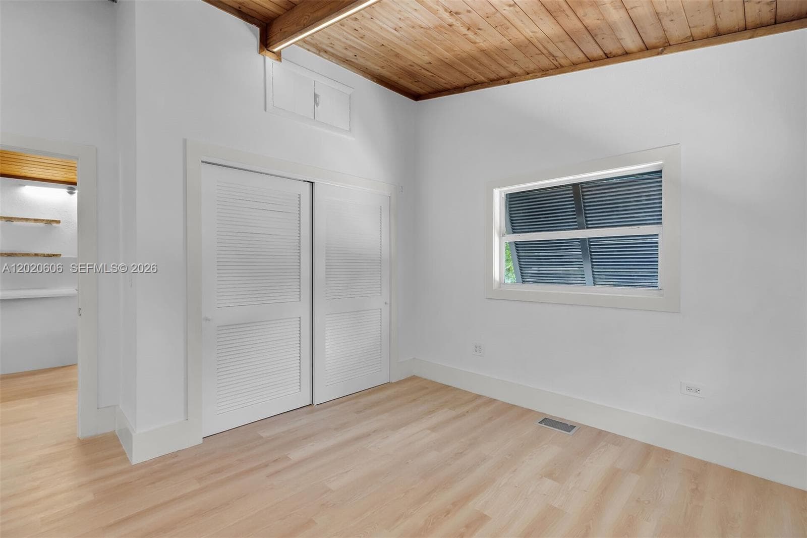 178 Coral Ave photo 27