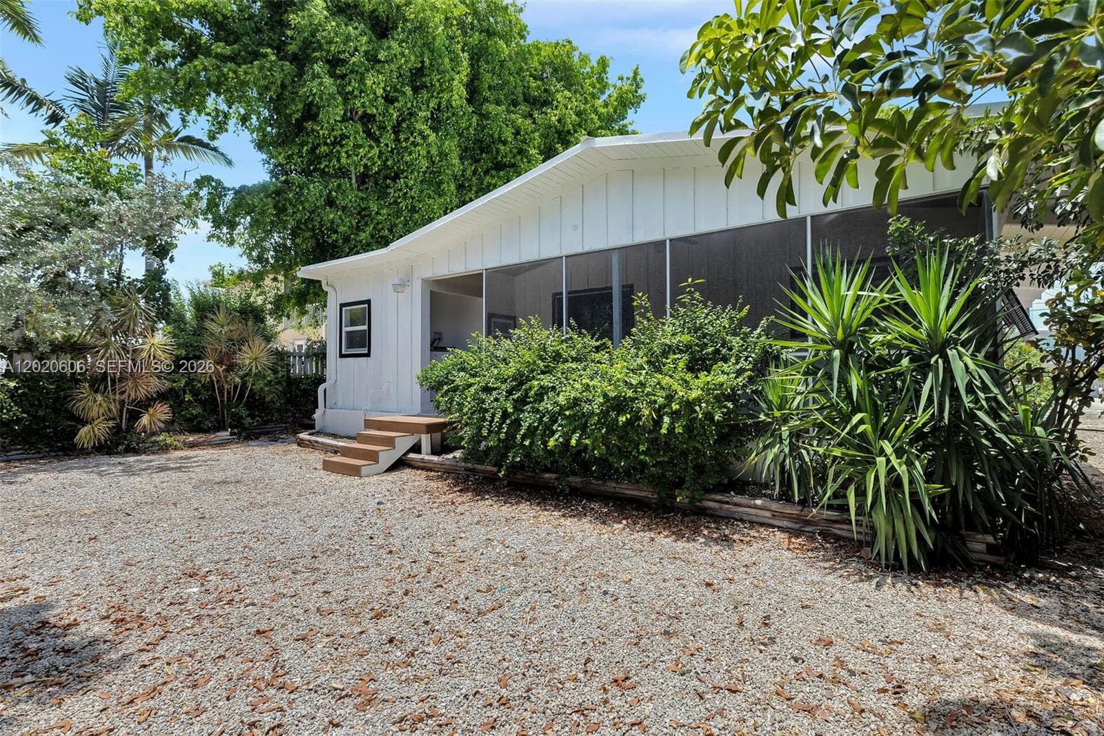 178 Coral Ave photo 43