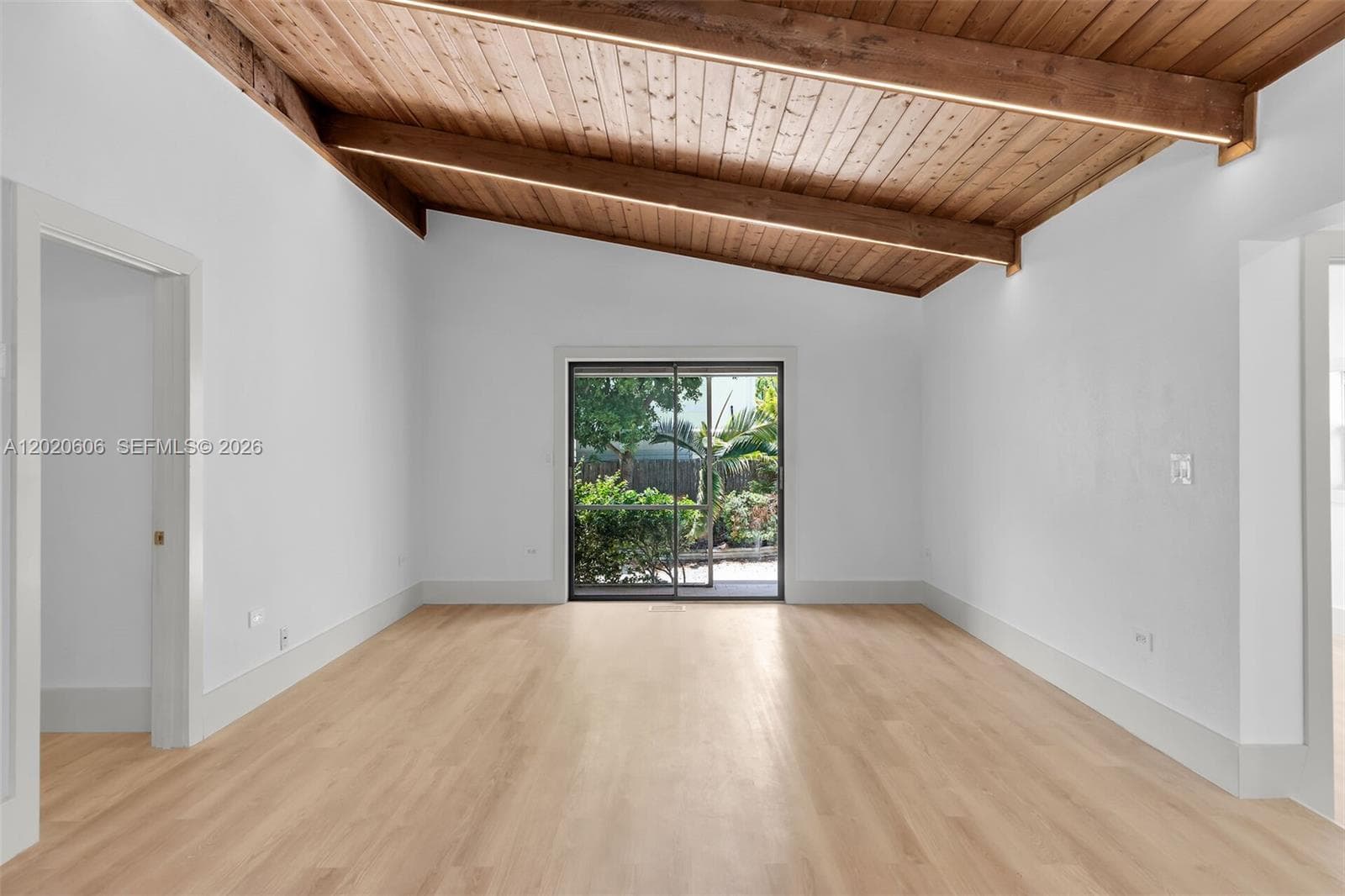178 Coral Ave photo 12
