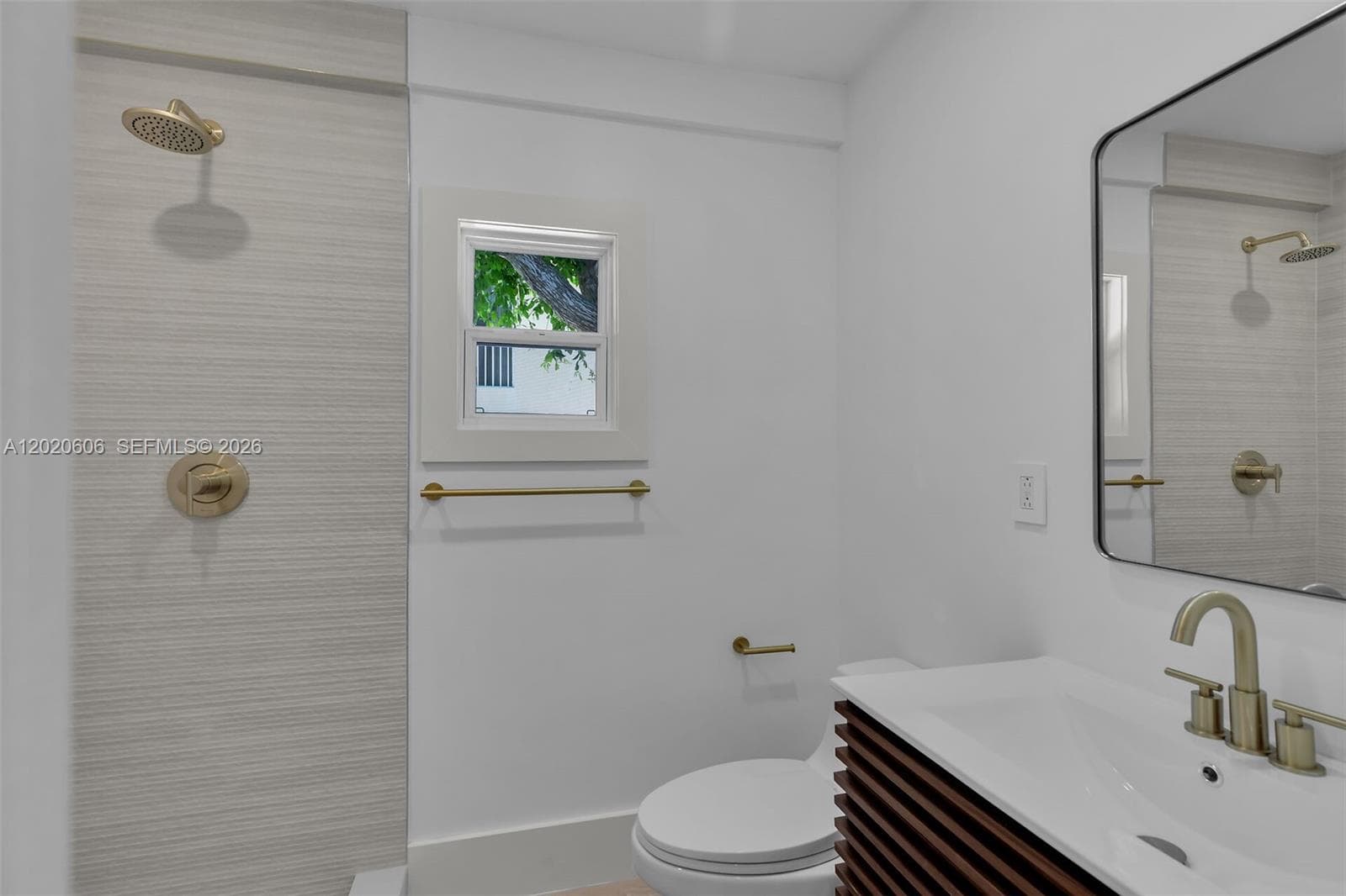 178 Coral Ave photo 34