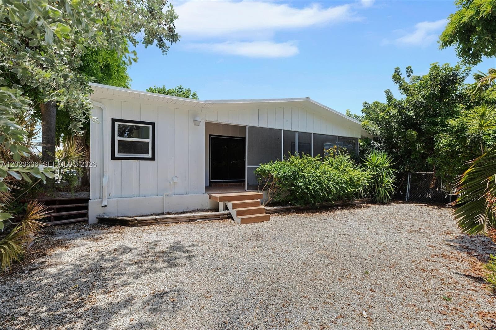 178 Coral Ave photo 44