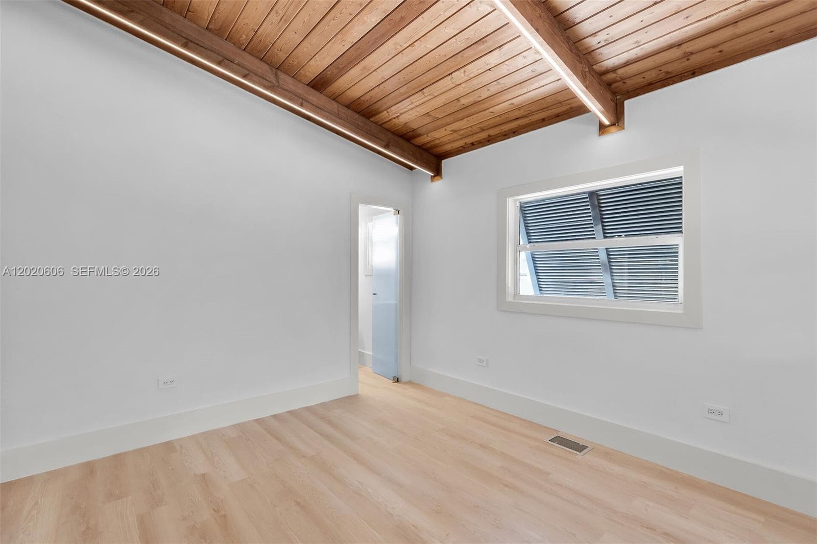 178 Coral Ave photo 21