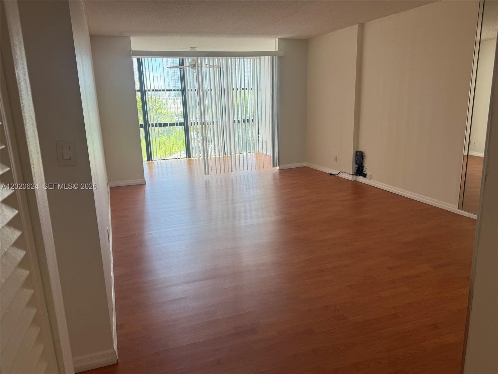 OCEANVIEW PARK CONDO · #406 in Hallandale Beach - Photo 3