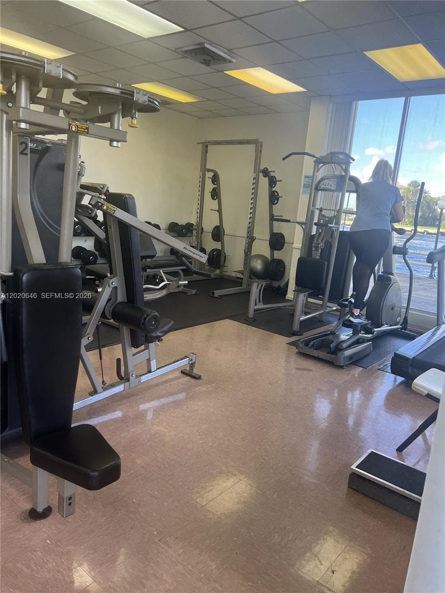 IMPERIAL TOWERS CONDO · #718 in Hallandale Beach - Photo 17