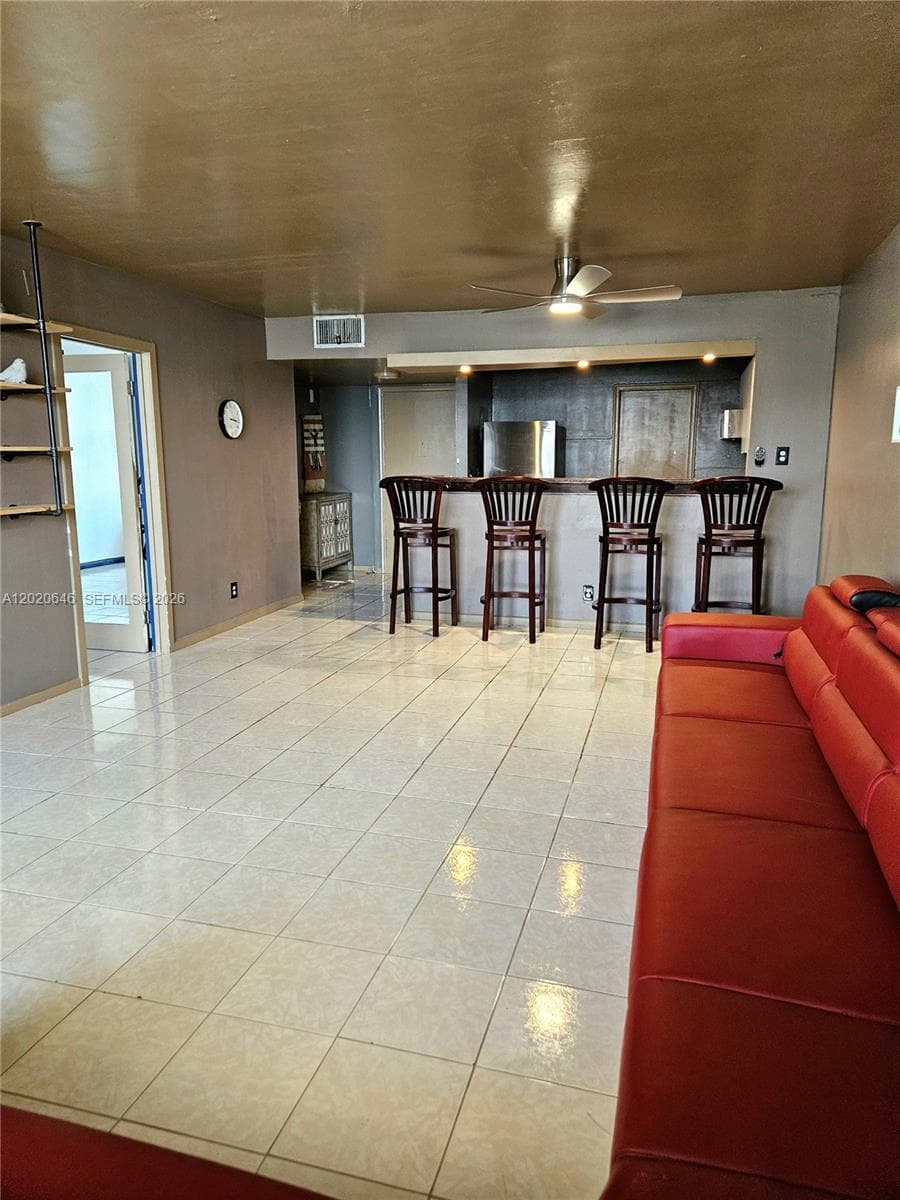 IMPERIAL TOWERS CONDO · #718 in Hallandale Beach - Photo 5