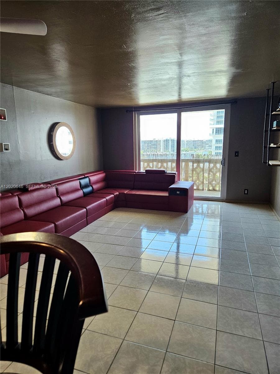 IMPERIAL TOWERS CONDO · #718 in Hallandale Beach - Photo 4