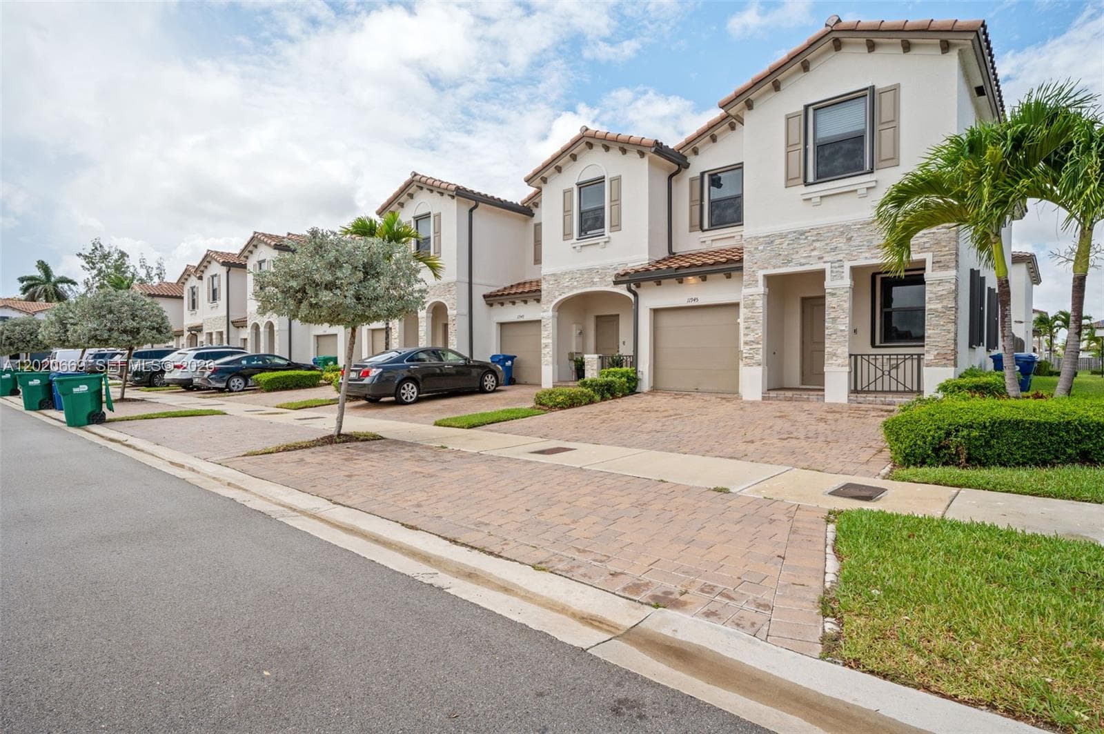 11945 SW 245th Ter photo 6