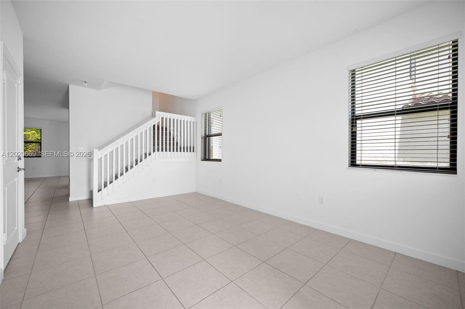 11945 SW 245th Ter photo 8