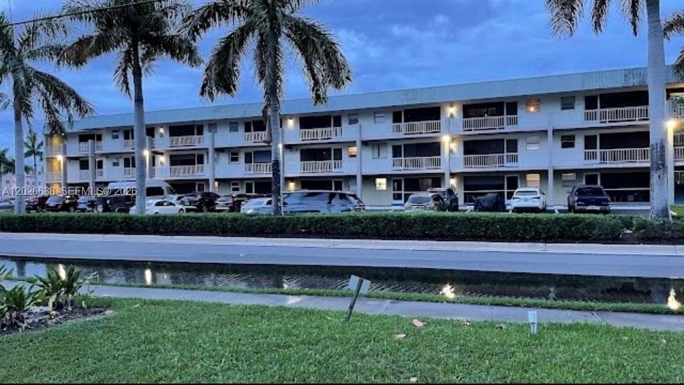PARADISE BY THE SEA CONDO · #215 in Hallandale Beach - Photo 2