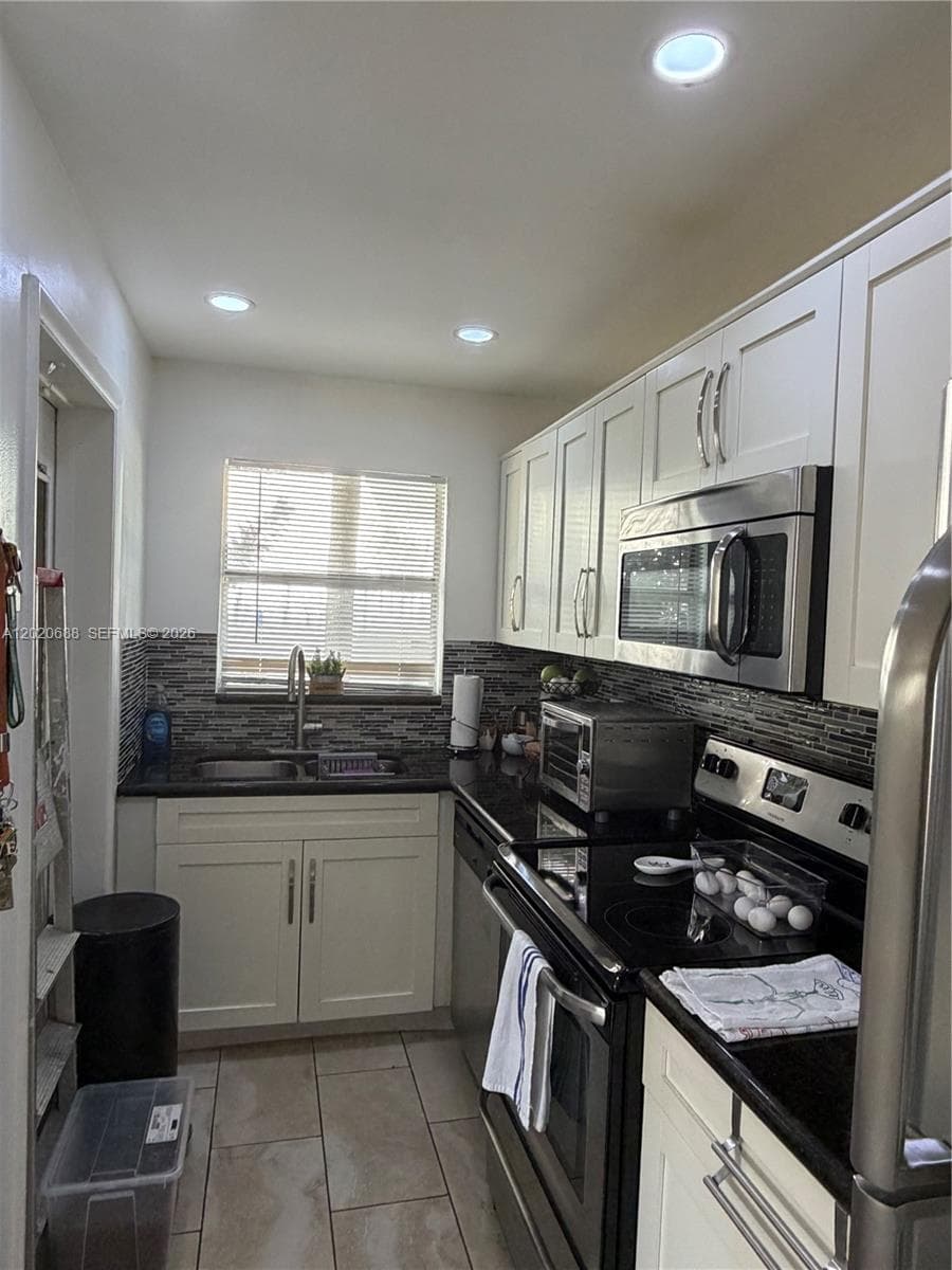 PARADISE BY THE SEA CONDO · #215 in Hallandale Beach - Photo 7