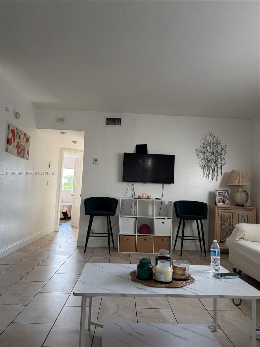 PARADISE BY THE SEA CONDO · #215 in Hallandale Beach - Photo 10
