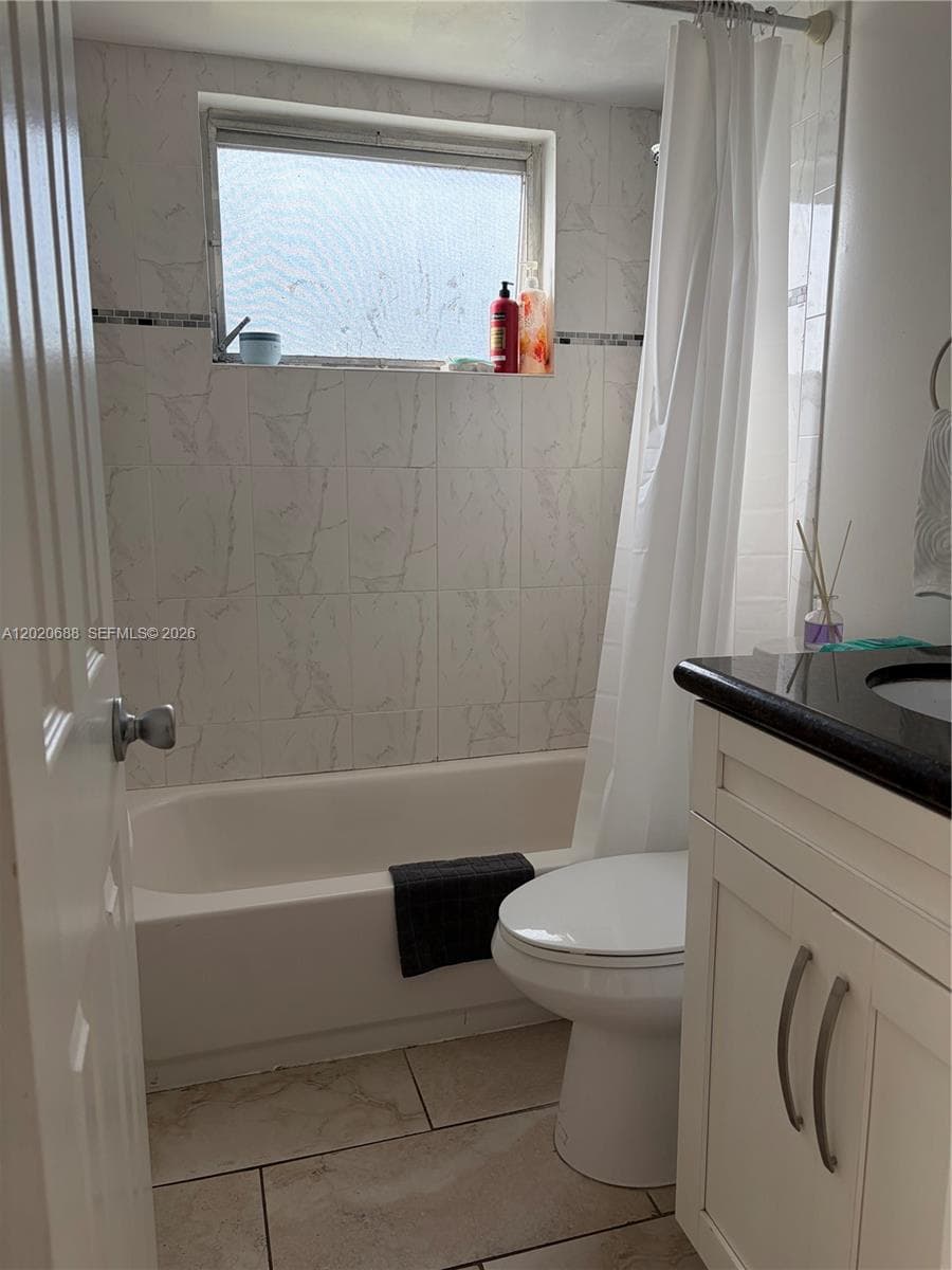 PARADISE BY THE SEA CONDO · #215 in Hallandale Beach - Photo 14