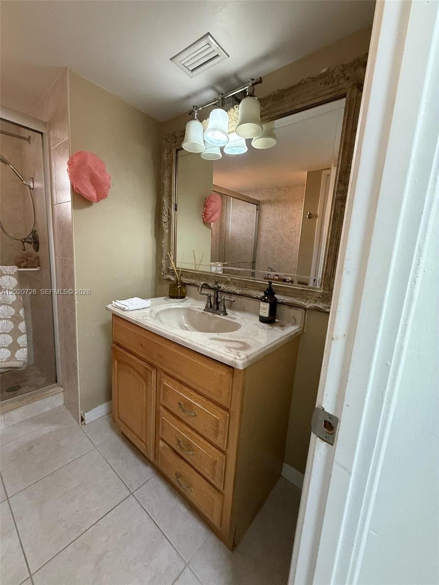 JADE WINDS GROUP - · #814-1 in Miami - Photo 13