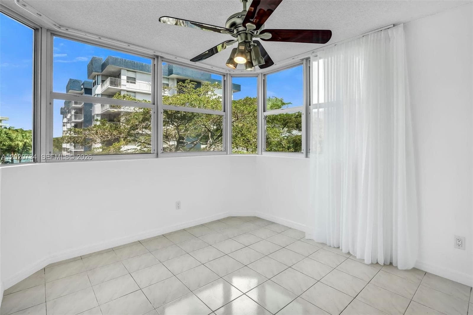 REEF NORTH CONDO · #3H in North Miami Beach - Photo 4